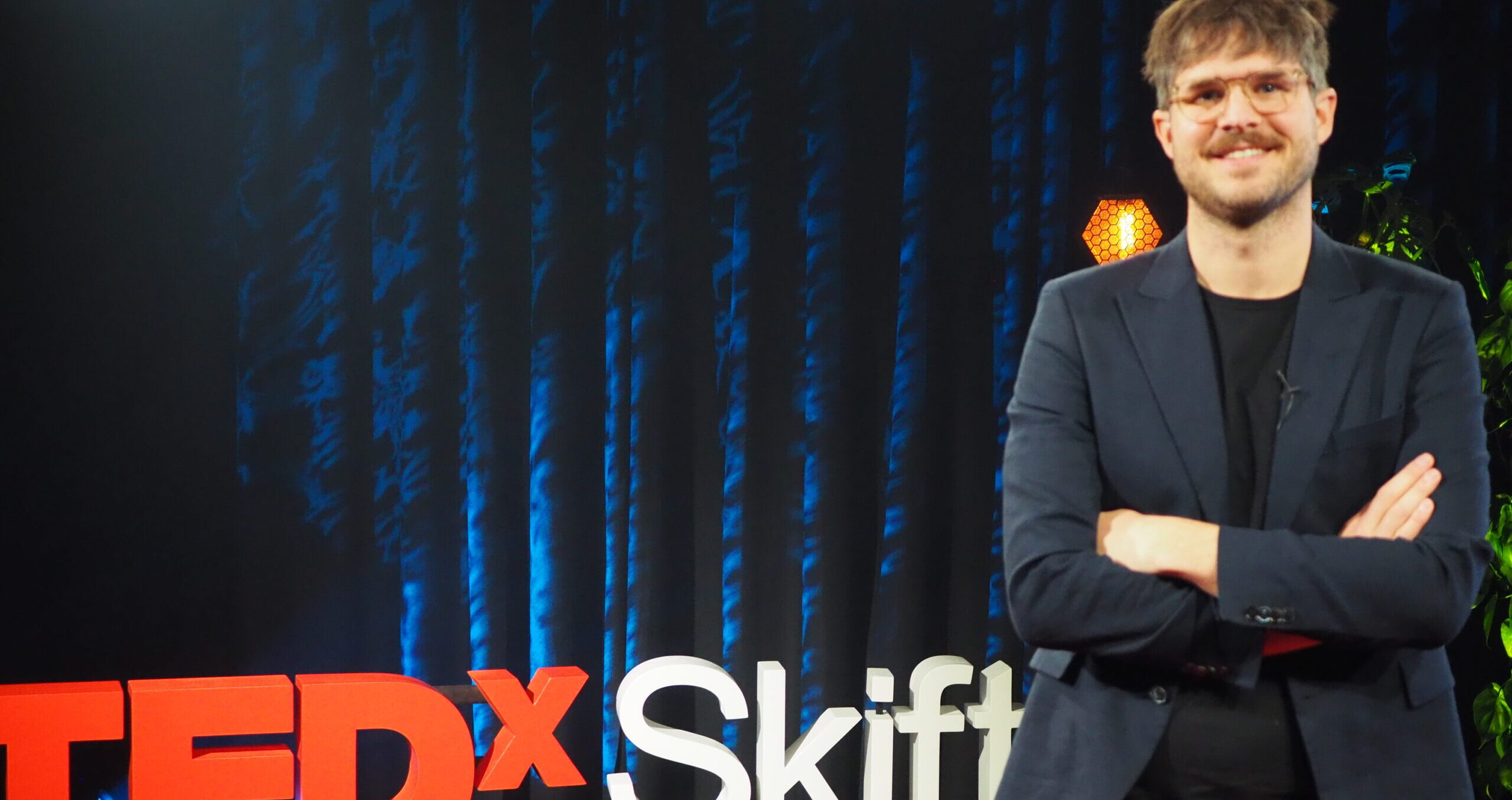 How is Digital News related to Environmental Footprint? Schibsted